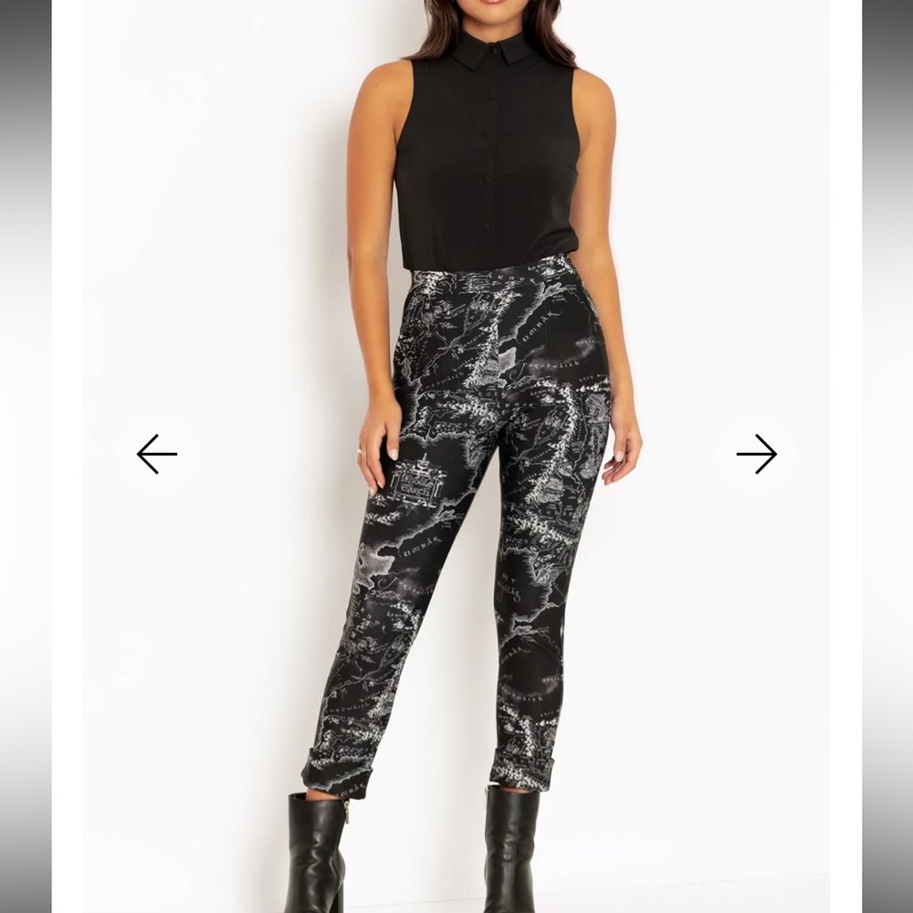 BlackMilk Middle-Earth Map Black Cuffed Pants - Picture 4 of 6